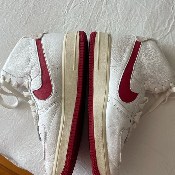 Nike high top sneakers with red detailing..Worn once. - Picture 2 of 3